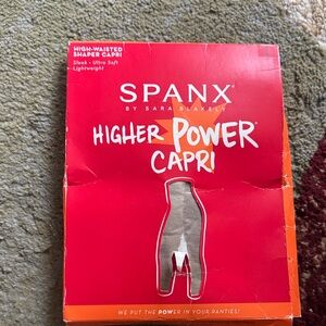 SPANX Higher Power Capri Shaper - Red and Orange Box